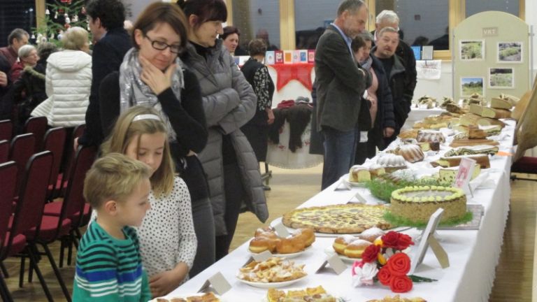 1512817127_em_25_let_podlehniskih_gospodinj_2.jpg