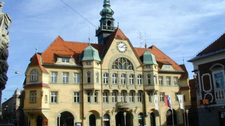 1463422530_mestna.jpg
