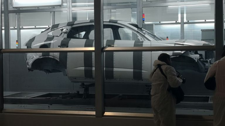 1550153383_januar_2019_-_jaguar_na_proizvodni_liniji.jpg
