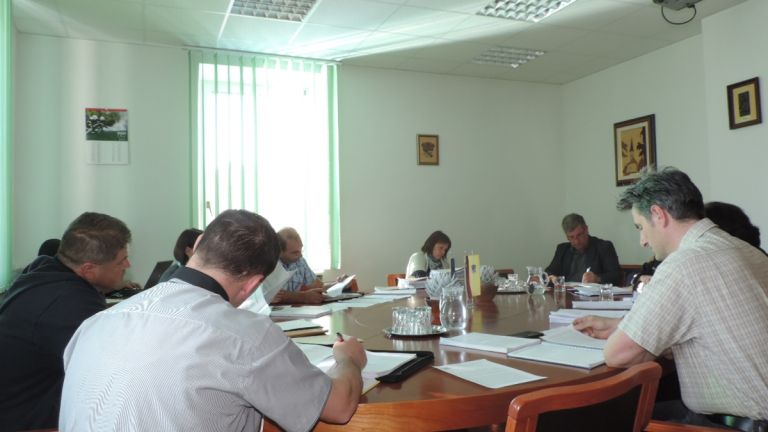 1467656204_ml-os_sredisče.jpg