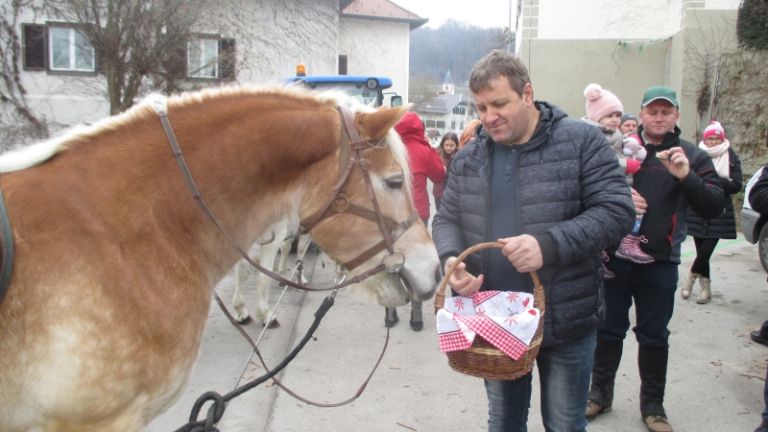 1546874304_em_blagoslov_konj_videm.jpg