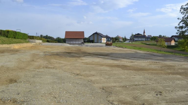 1527096902_ks-parkirisče_tomaz.jpg