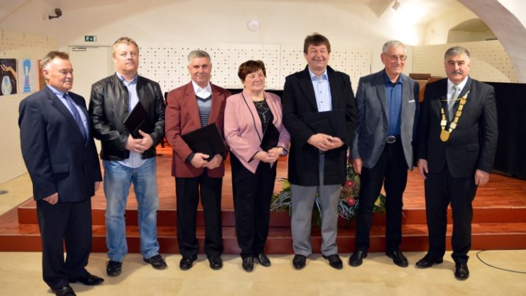 1515061113_ml-prejemniki_občinskih_plaket.jpg