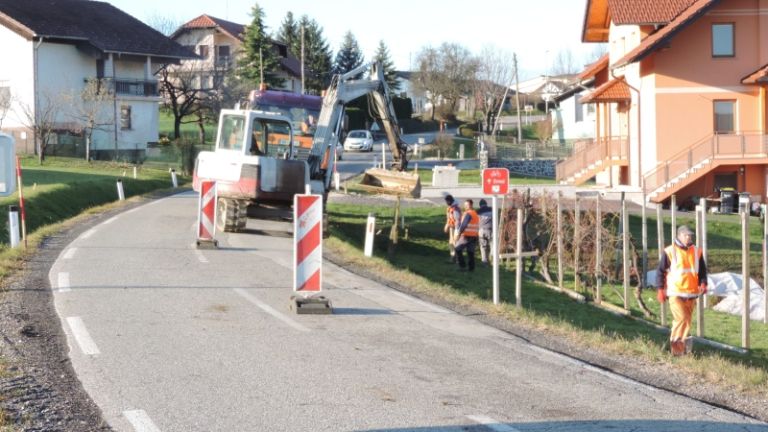 1638459507_mh-cesta_sv_tomaz.jpg