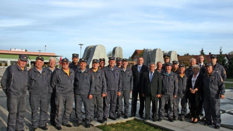 1510221638_cg_hajdina_gasilci_starejsi_sprejem.jpg