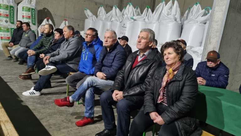 1701341824_ek_pridelovalci1.jpg