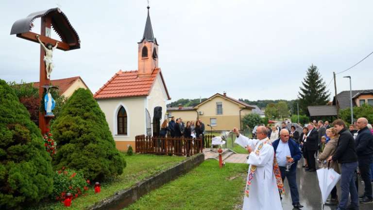 1695838786_cg_kapela_spodnji_velovlek.jpg