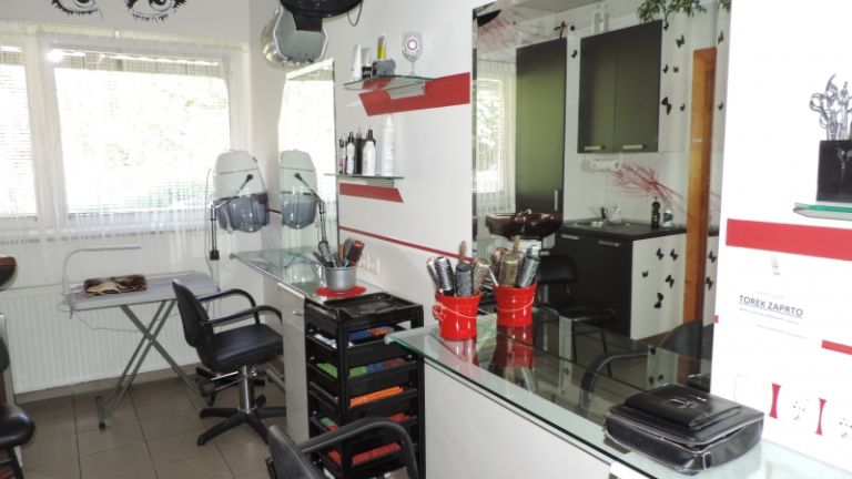 1632139648_mh-frizerski_salon.jpg