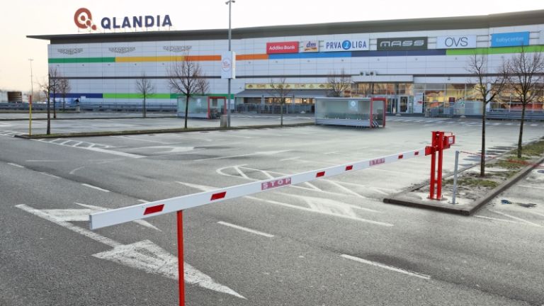 1521128586_cg_qlandia_parkirisce.jpg
