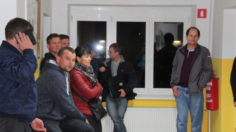 1476373741_mz-kmetje.jpg