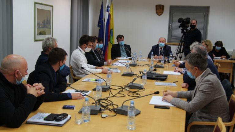 1606401220_mz_svetniki_gorisnica_nov.jpg