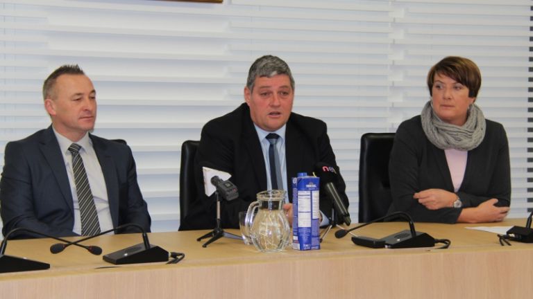 1576165357_mz_visit_ravno_polje.jpg