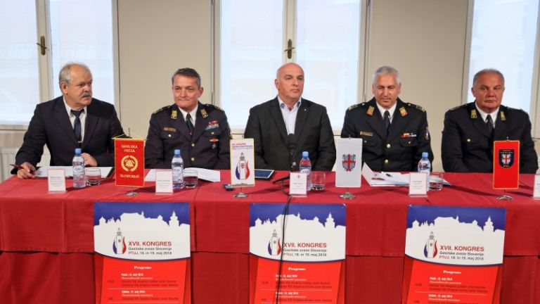 1526558549_cg_gasilci_tiskovna.jpg