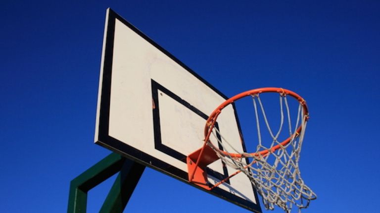 1469426498_basketball-hoop-1306109.jpg