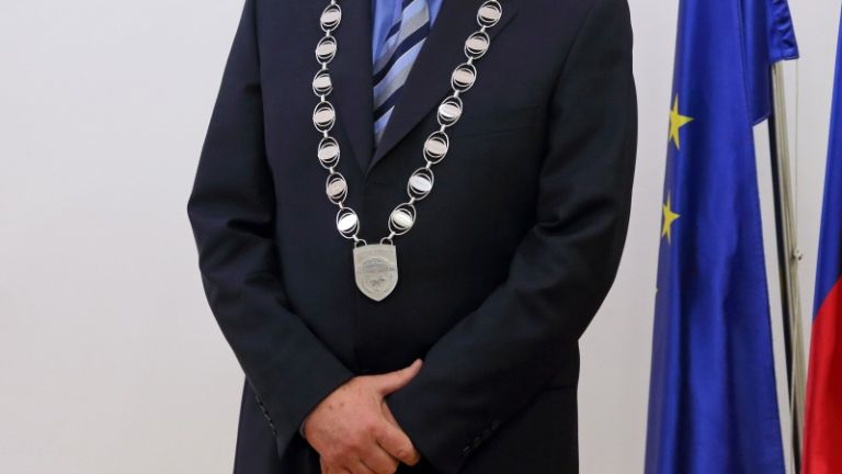 1549473146_cg_zupanske_verige.jpg
