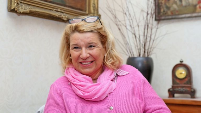 1523047065_cg_stevardesa.jpg