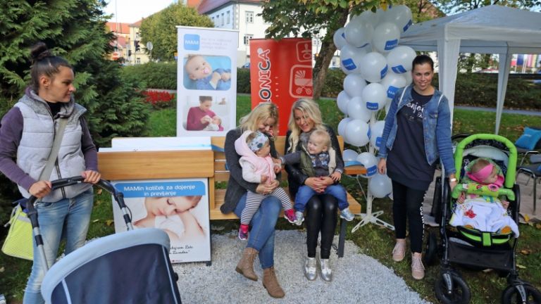 1507713525_cg_koticek_za_dojenje.jpg