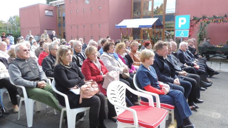 1507819688_ml-grosljeva_vila-burgar_in_baler.jpg