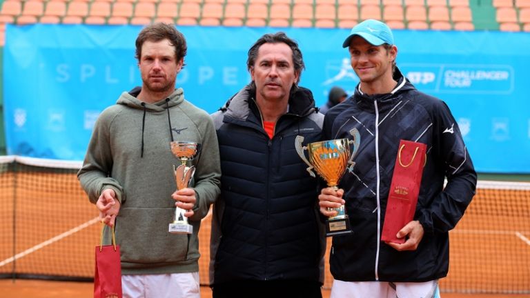 1618234040_tenis_rola_split.jpg