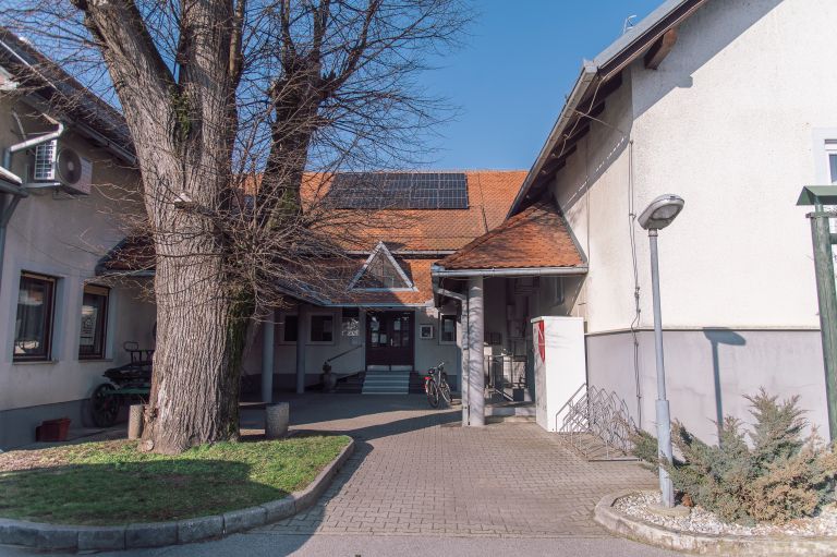 občina-turnišče-zgradba-uprava, javno-podjetje-varaš
