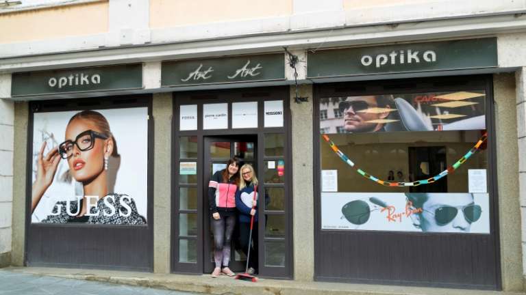 1741007977_cg_zaprtje_art_optika.jpg