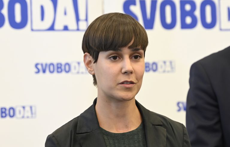 sara žibrat.jpg