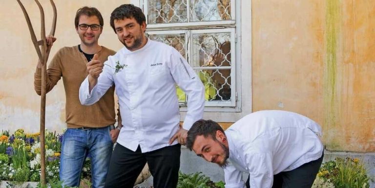 galerija-okusov-2-e1523537079361_1115x560_acf_cropped.jpg