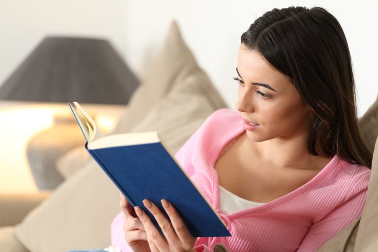 branje knjige, knjiga