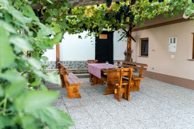 jelenov-grič, turistična-kmetija, družina-zmazek