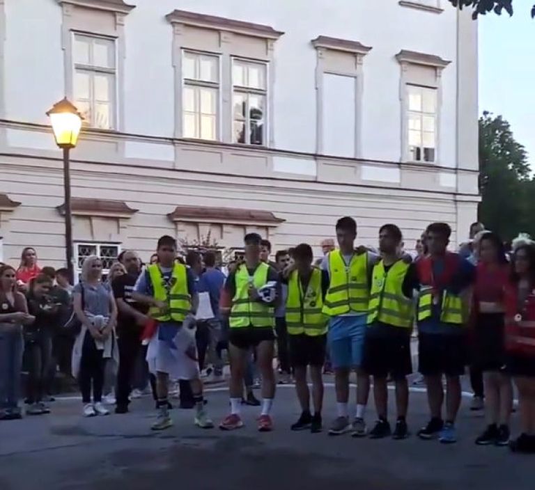 srbski študenti v Salzburgu