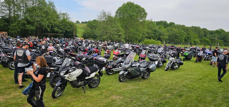 mk-gronska-strejla, moto-srecanje, budinci, motoristi, motorji