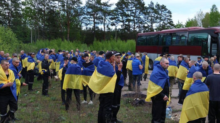 vojaki ujetniki.jpg