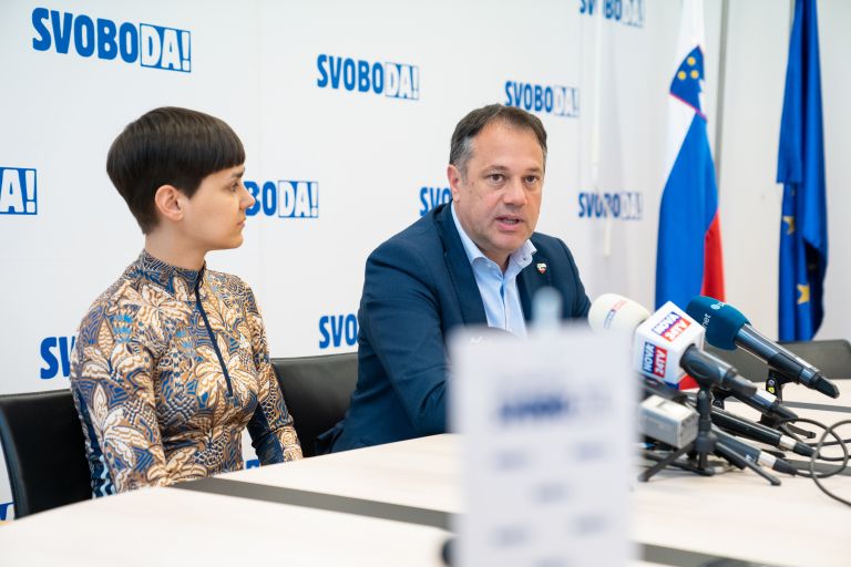 Sara žibrat, matej arčon
