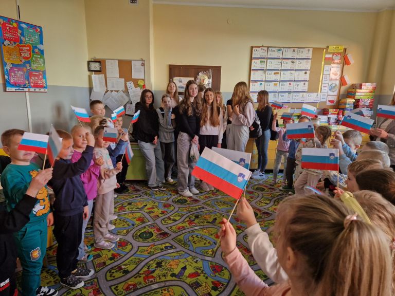os-otocec, poljska-cesta