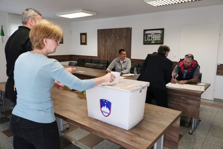 referendum 2025, volišče.jpg