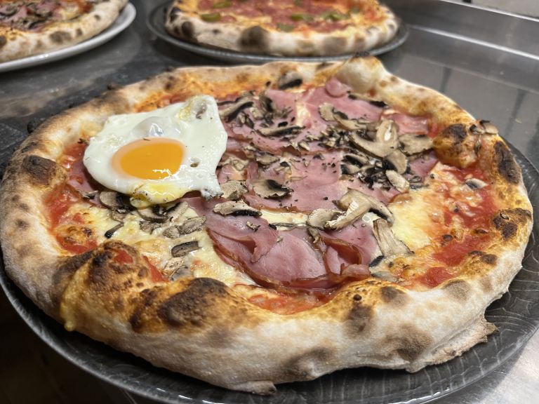 spizza, naj-picerija-slovenije