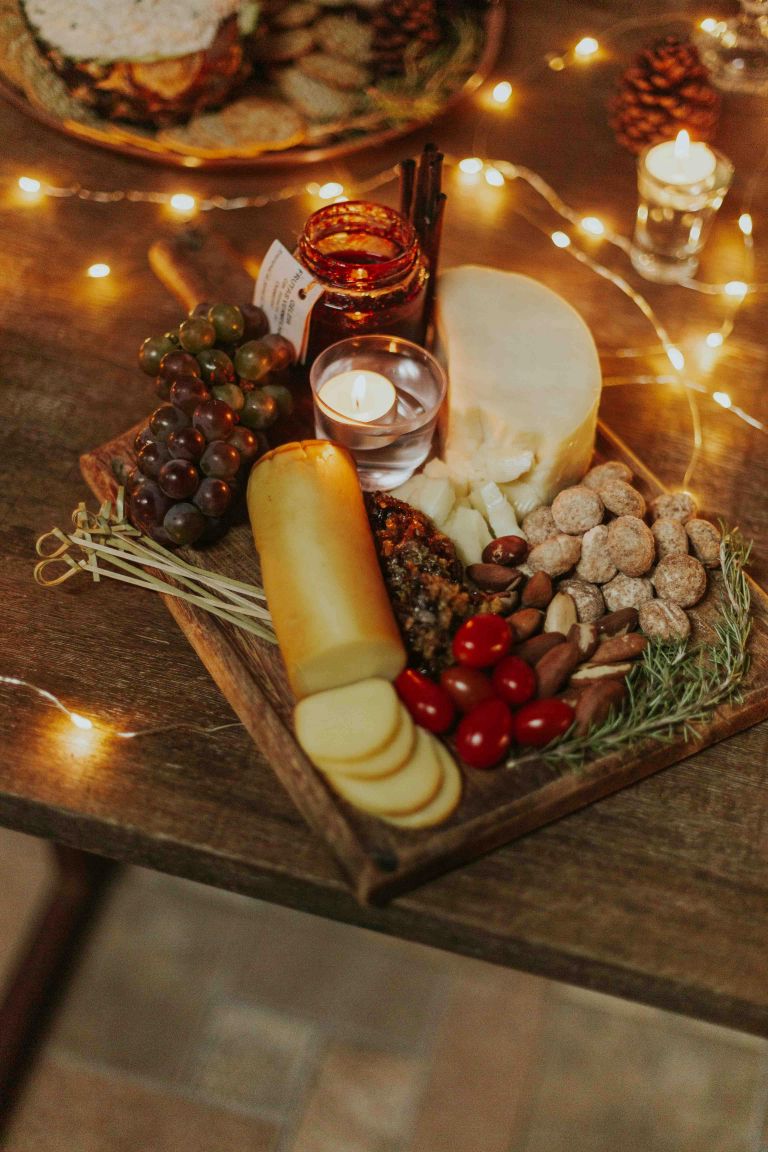charcuterie-board, gurmanska-deska, deska, narezek