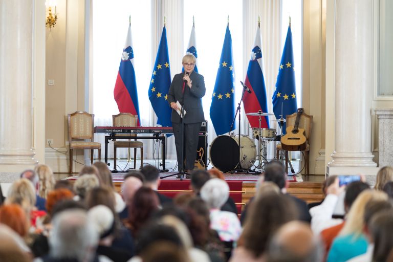 prostovoljci, predsednica-drzave, nagrajenci