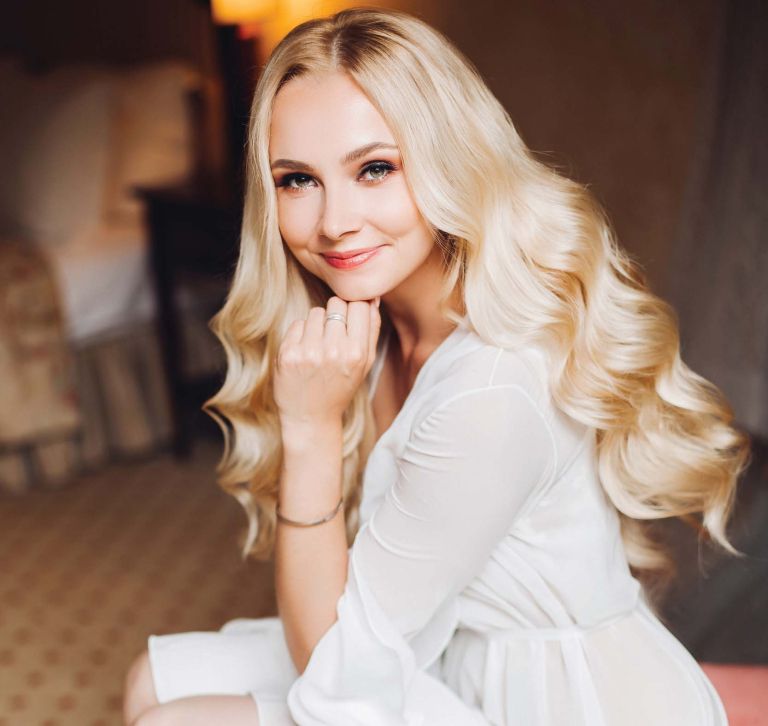 porocna moda valoviti kodri shutter.jpg