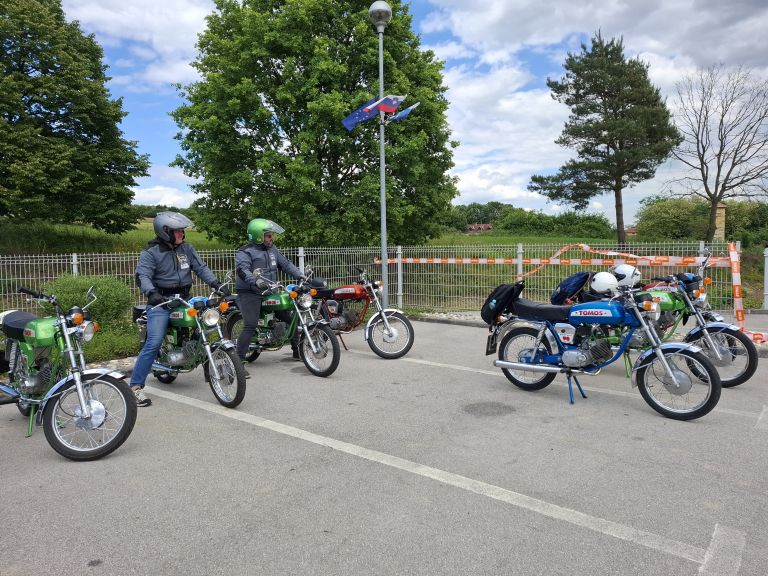 peskovci, srecanje, tomosi, tomos-e90