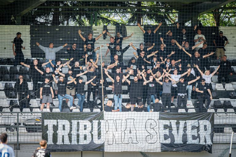 mura, koper, gledalci, tribuna