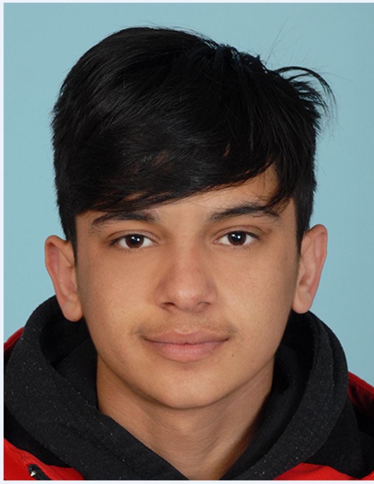 Honar Khan