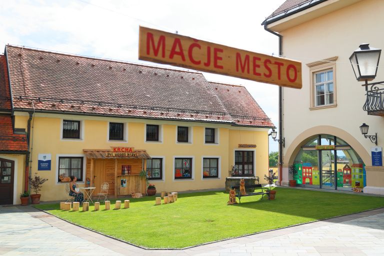 cg_macje_mesto.jpg
