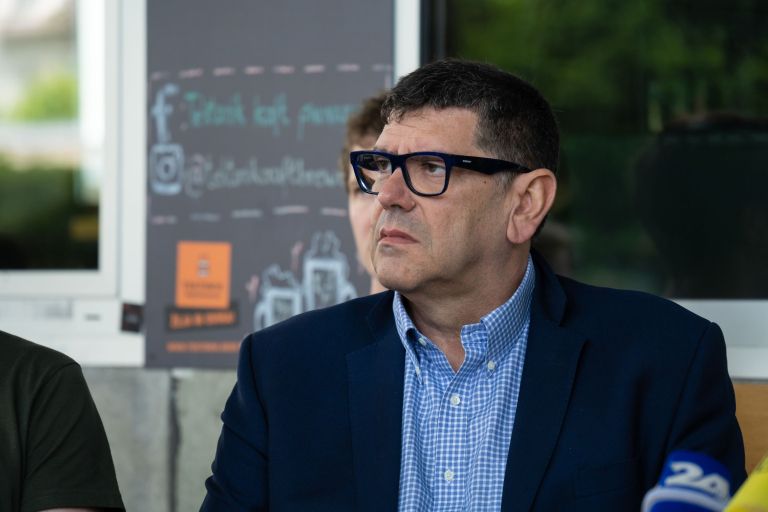 andrej sluga.jpg