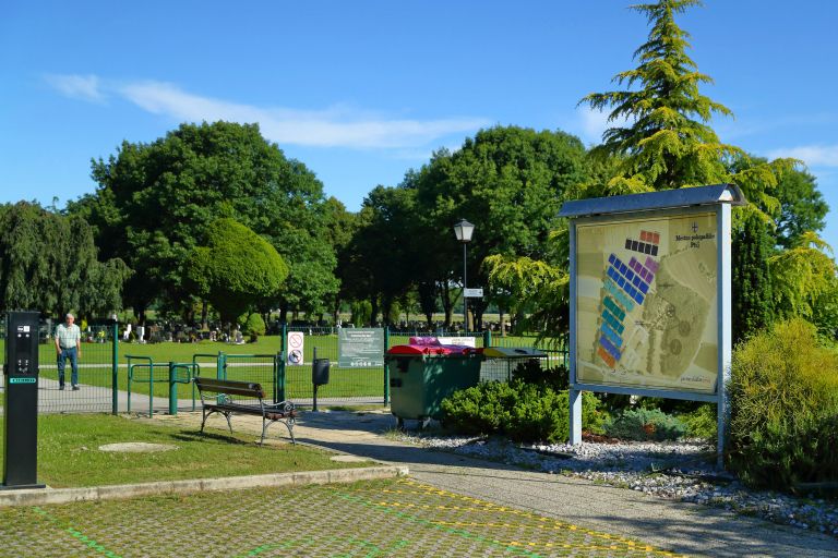 cg_e_vozilo_na_pokopaliscu.jpg