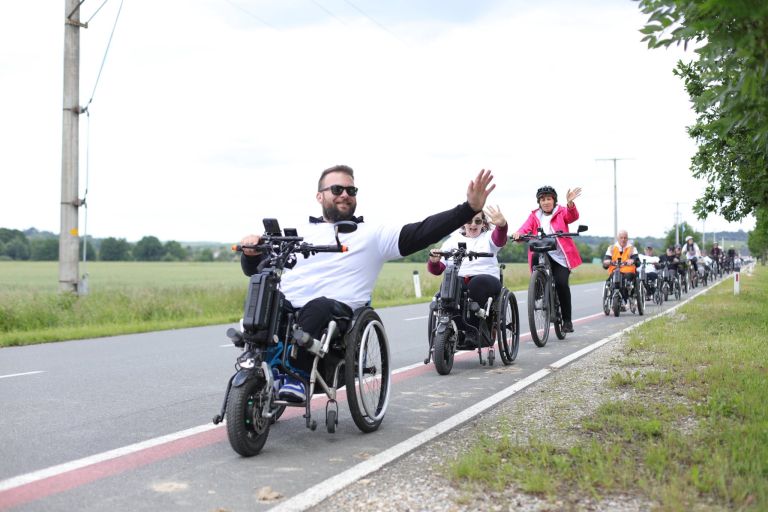 3-paws-tour, tradicionalna-voznja-z-invalidskimi-vozicki