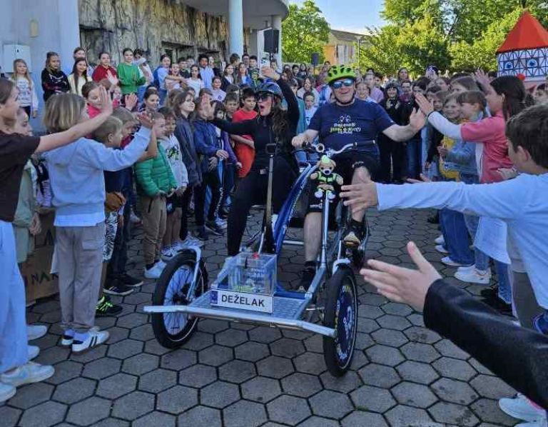 dezelak junak brezice01.jpg