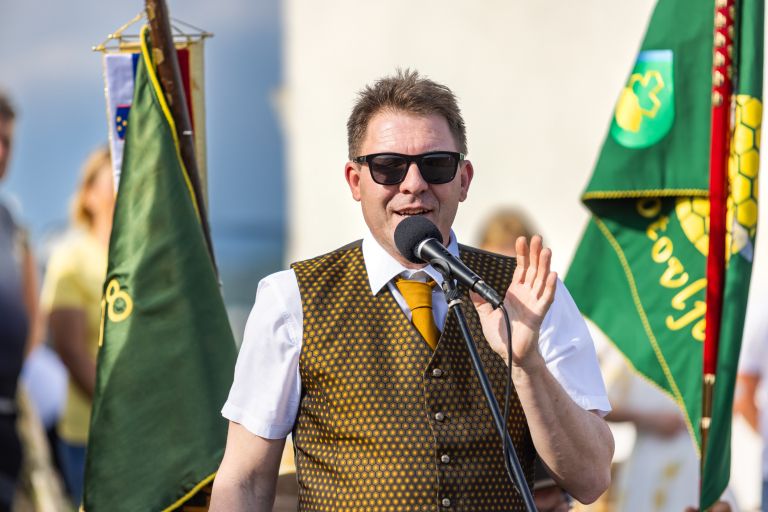 Andraz_nad_Polzelo_cebele_foto_Nik_Jarh_26.jpg