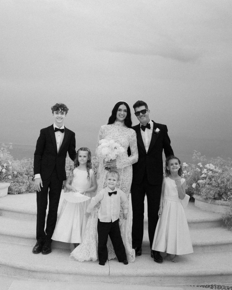 robin thicke 1.jpg