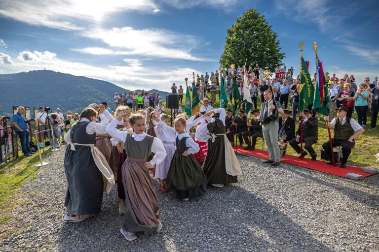cebelji-paradiz, andraz-nad-polzelo